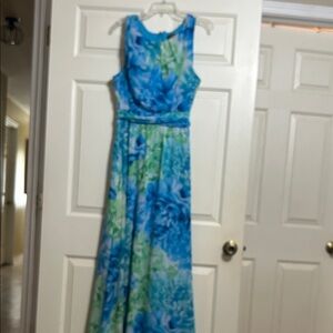 Jessica Howard Blue and Green Floral Maxi Dress